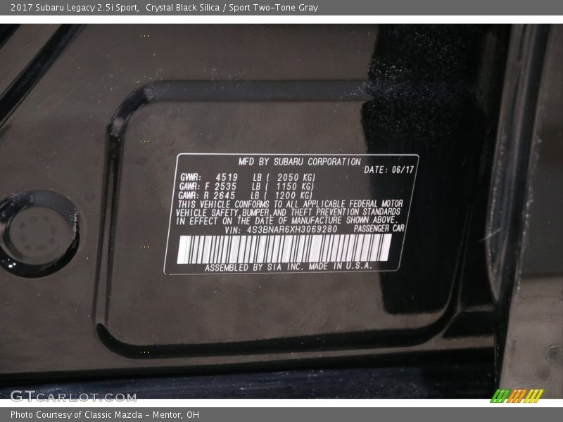 Crystal Black Silica / Sport Two-Tone Gray 2017 Subaru Legacy 2.5i Sport