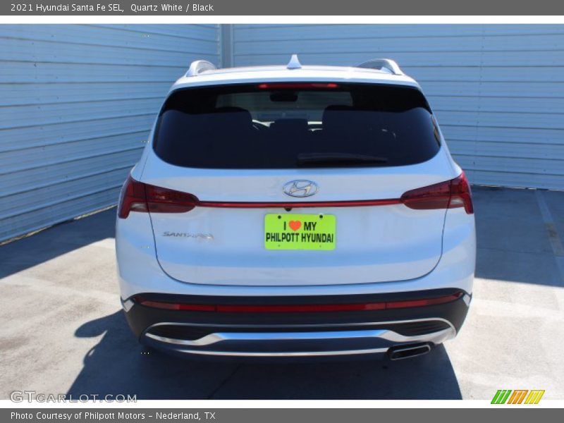 Quartz White / Black 2021 Hyundai Santa Fe SEL