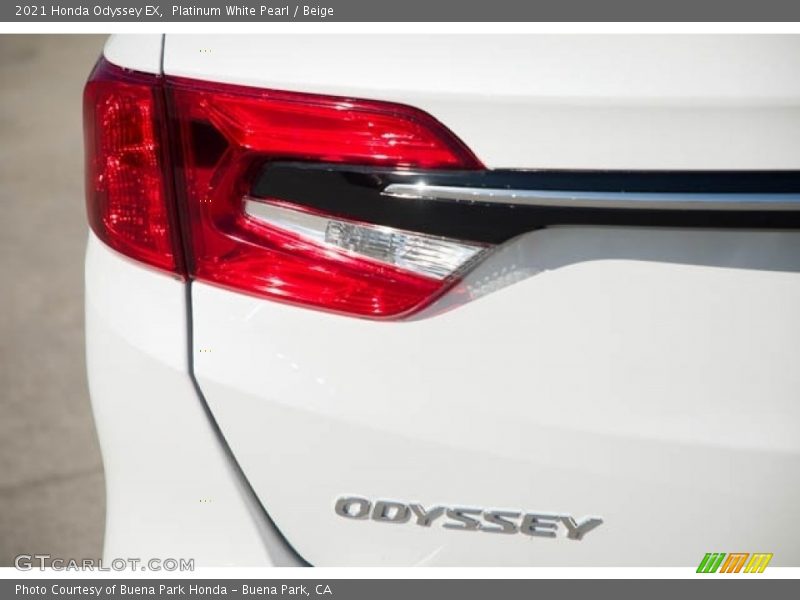 Platinum White Pearl / Beige 2021 Honda Odyssey EX