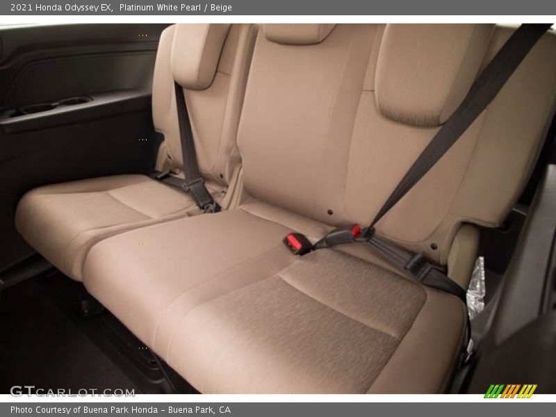 Platinum White Pearl / Beige 2021 Honda Odyssey EX