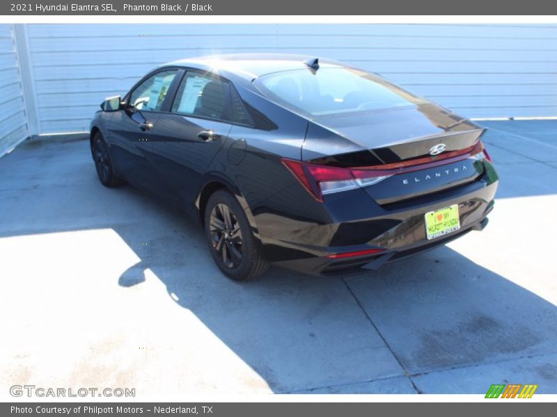 Phantom Black / Black 2021 Hyundai Elantra SEL