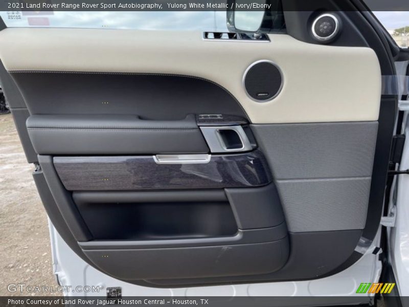 Door Panel of 2021 Range Rover Sport Autobiography