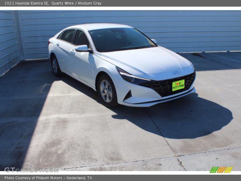 Quartz White / Medium Gray 2021 Hyundai Elantra SE