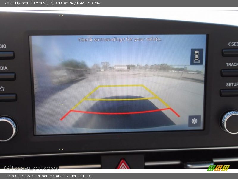 Quartz White / Medium Gray 2021 Hyundai Elantra SE