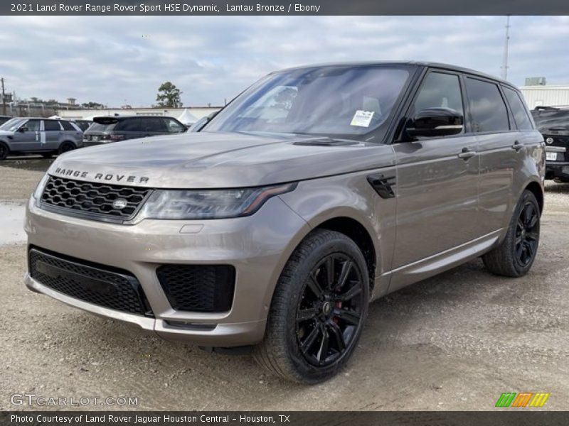 Front 3/4 View of 2021 Range Rover Sport HSE Dynamic
