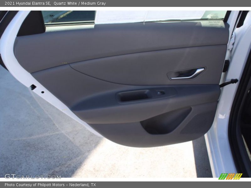 Quartz White / Medium Gray 2021 Hyundai Elantra SE