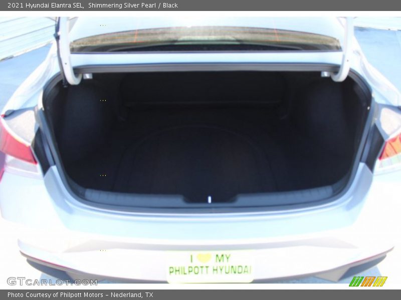 Shimmering Silver Pearl / Black 2021 Hyundai Elantra SEL
