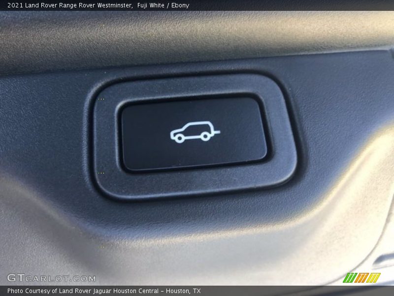 Fuji White / Ebony 2021 Land Rover Range Rover Westminster