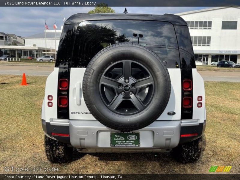 Fuji White / Ebony 2021 Land Rover Defender 110