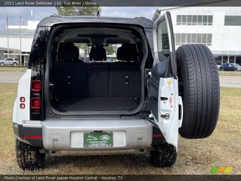  2021 Defender 110 Trunk