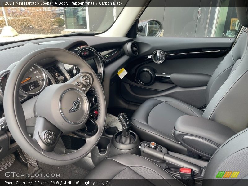 Pepper White / Carbon Black 2021 Mini Hardtop Cooper 4 Door