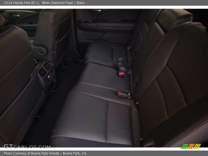 White Diamond Pearl / Black 2019 Honda Pilot EX-L