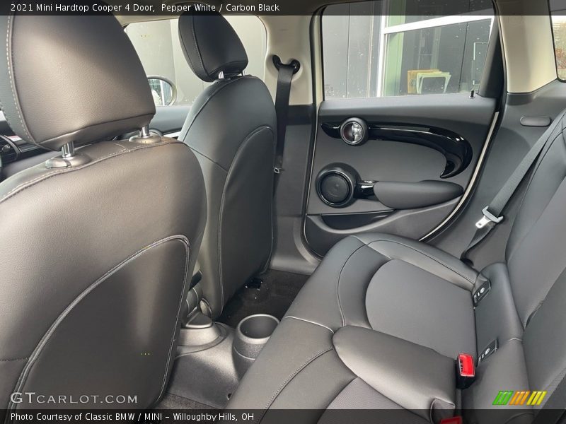 Pepper White / Carbon Black 2021 Mini Hardtop Cooper 4 Door