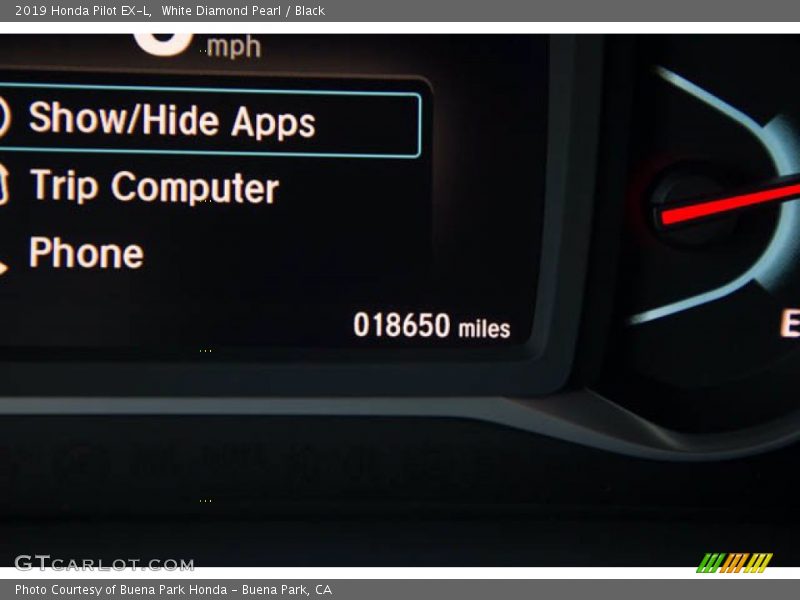 White Diamond Pearl / Black 2019 Honda Pilot EX-L