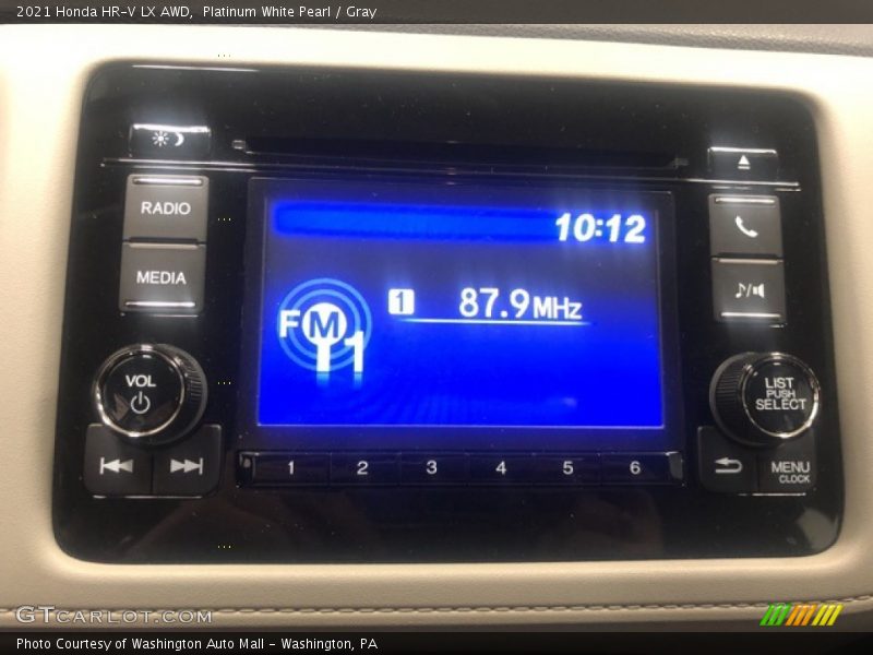 Platinum White Pearl / Gray 2021 Honda HR-V LX AWD
