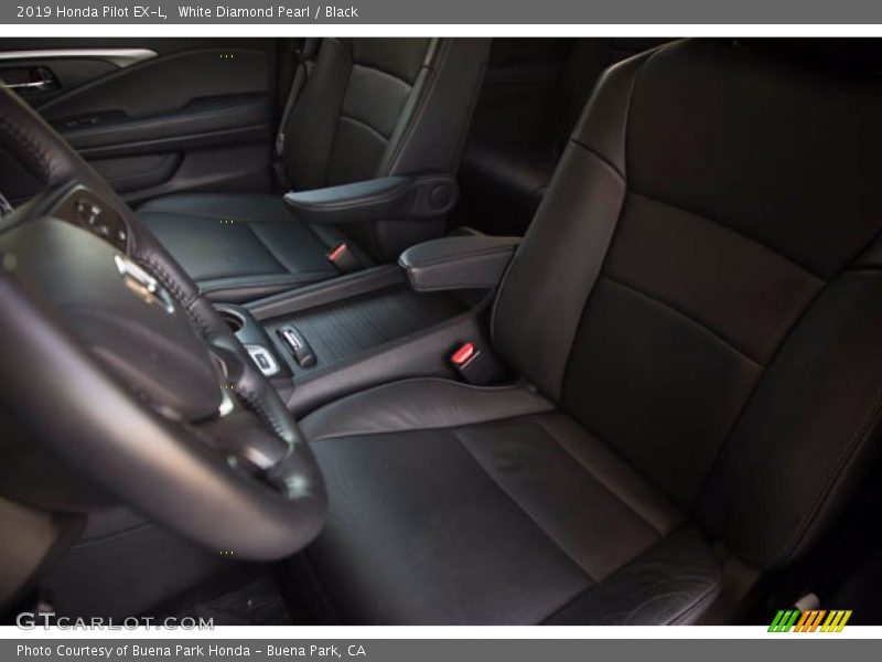 White Diamond Pearl / Black 2019 Honda Pilot EX-L