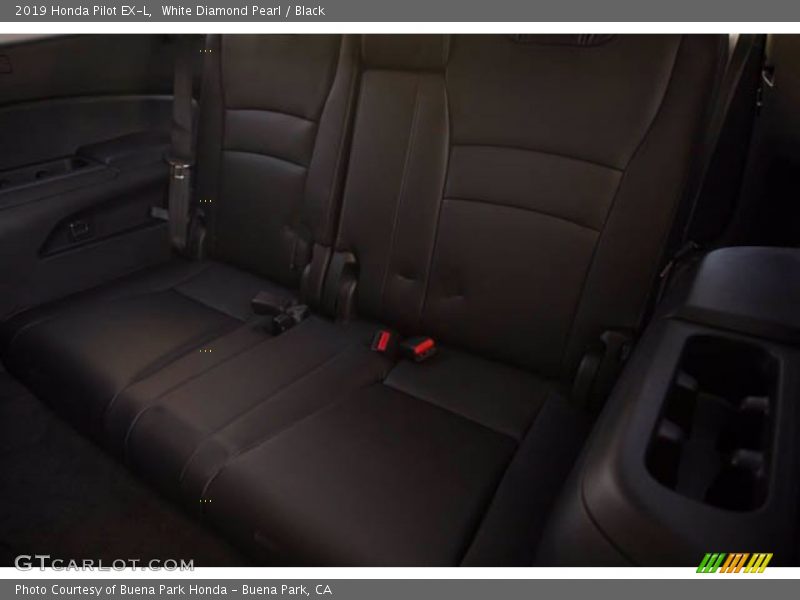 White Diamond Pearl / Black 2019 Honda Pilot EX-L
