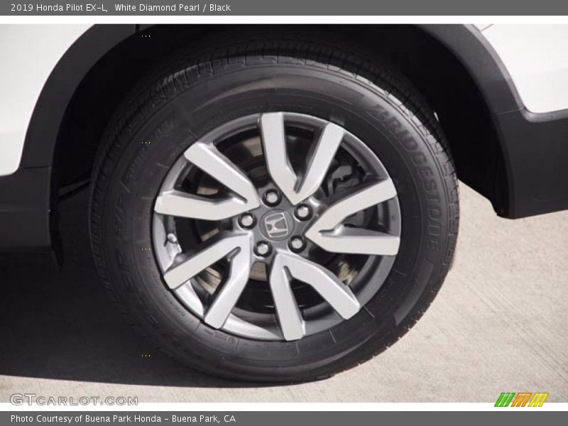 White Diamond Pearl / Black 2019 Honda Pilot EX-L