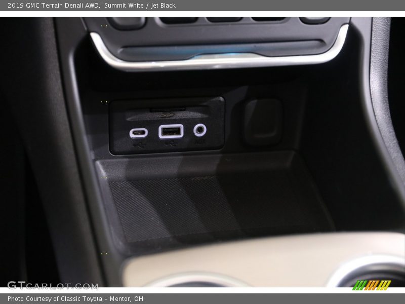 Summit White / Jet Black 2019 GMC Terrain Denali AWD