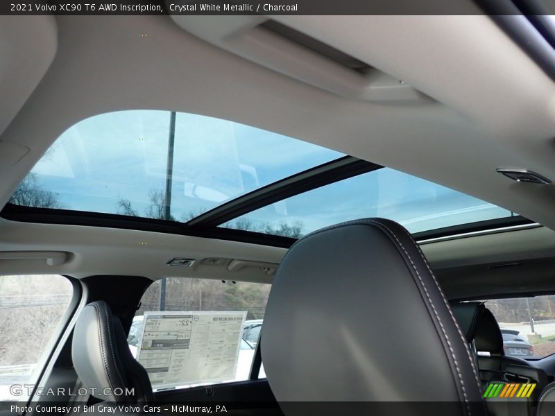 Sunroof of 2021 XC90 T6 AWD Inscription