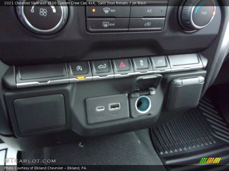 Controls of 2021 Silverado 1500 Custom Crew Cab 4x4