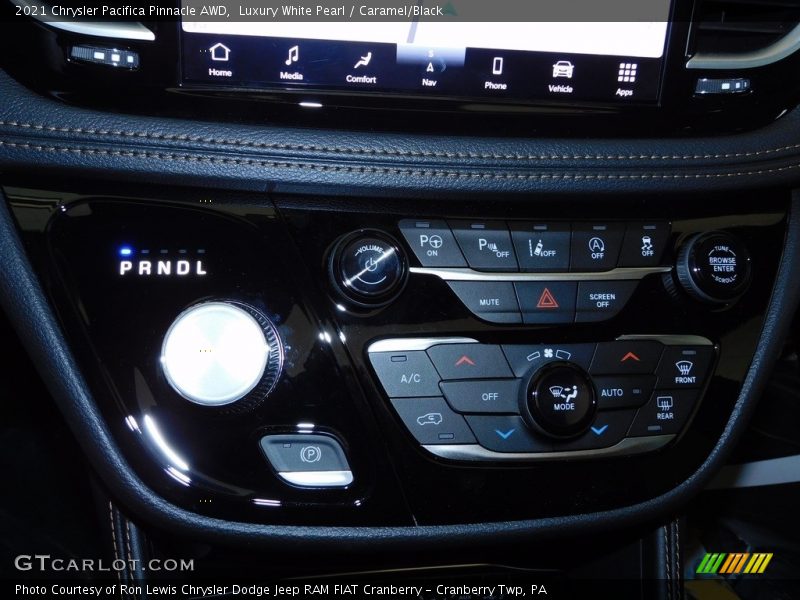 Luxury White Pearl / Caramel/Black 2021 Chrysler Pacifica Pinnacle AWD