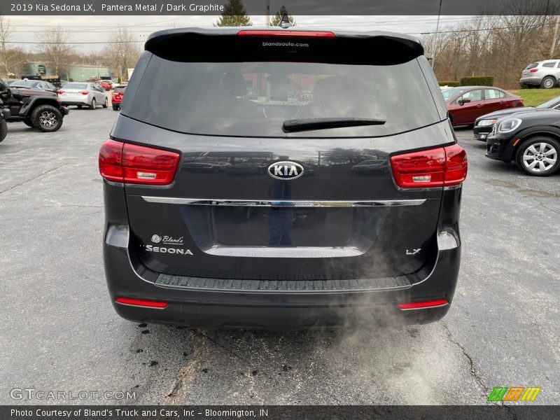 Pantera Metal / Dark Graphite 2019 Kia Sedona LX
