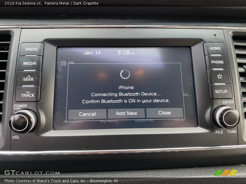 Pantera Metal / Dark Graphite 2019 Kia Sedona LX