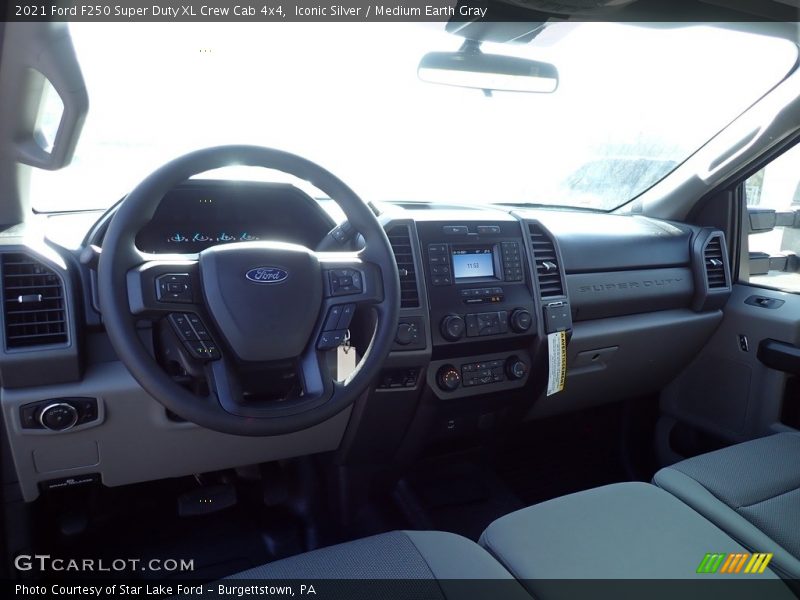 Iconic Silver / Medium Earth Gray 2021 Ford F250 Super Duty XL Crew Cab 4x4