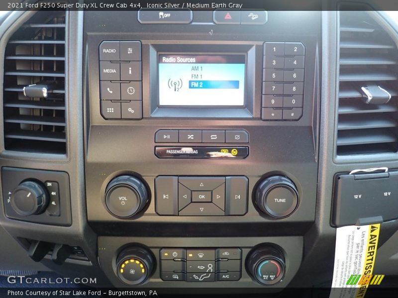 Iconic Silver / Medium Earth Gray 2021 Ford F250 Super Duty XL Crew Cab 4x4