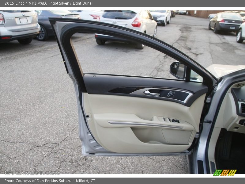 Door Panel of 2015 MKZ AWD