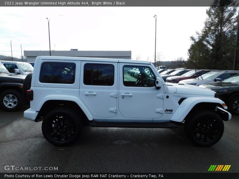 Bright White / Black 2021 Jeep Wrangler Unlimited High Altitude 4x4