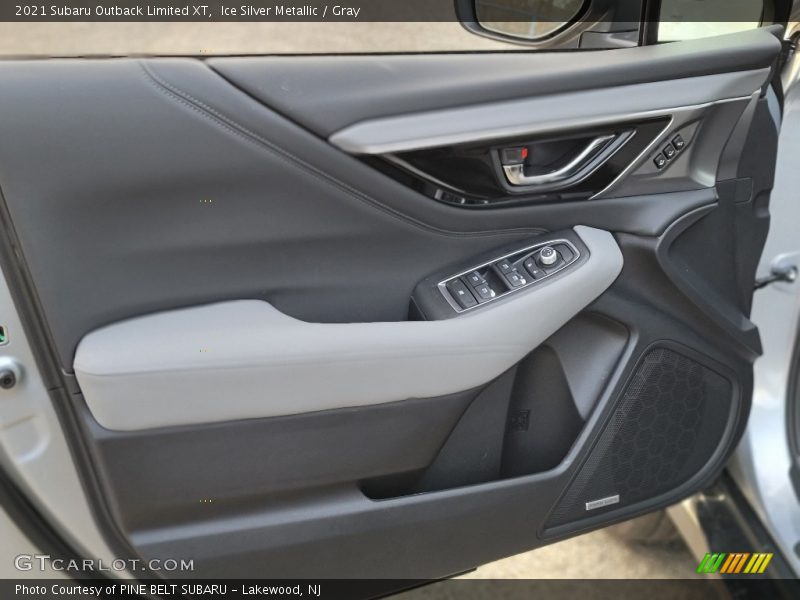 Ice Silver Metallic / Gray 2021 Subaru Outback Limited XT