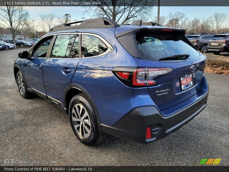 Abyss Blue Pearl / Slate Black 2021 Subaru Outback 2.5i
