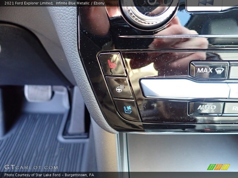 Infinite Blue Metallic / Ebony 2021 Ford Explorer Limited
