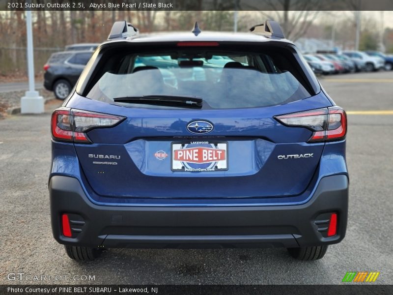 Abyss Blue Pearl / Slate Black 2021 Subaru Outback 2.5i