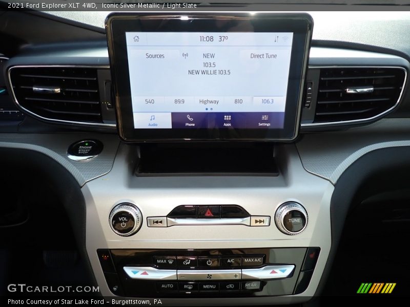 Iconic Silver Metallic / Light Slate 2021 Ford Explorer XLT 4WD