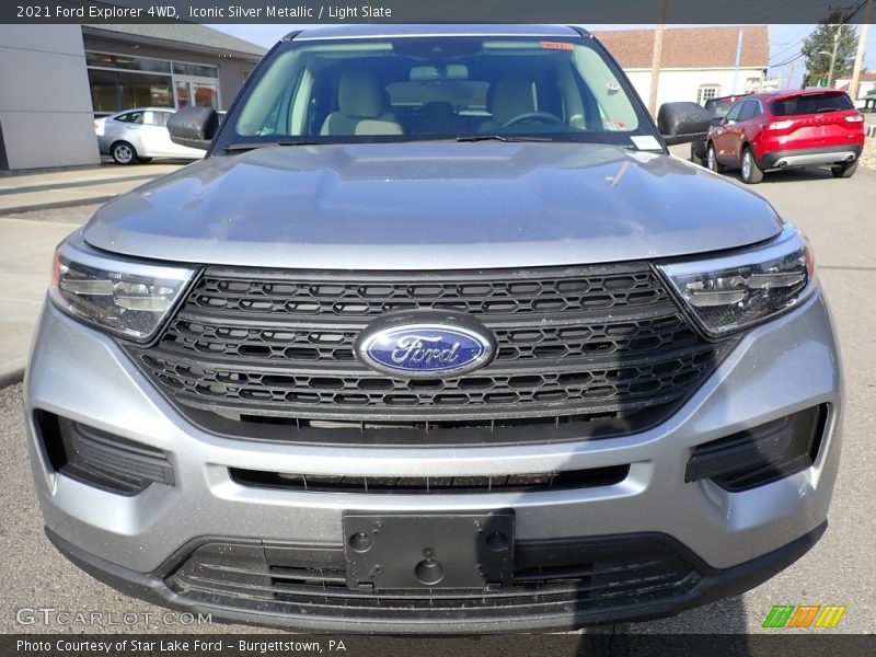 Iconic Silver Metallic / Light Slate 2021 Ford Explorer 4WD