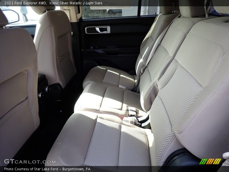 Iconic Silver Metallic / Light Slate 2021 Ford Explorer 4WD