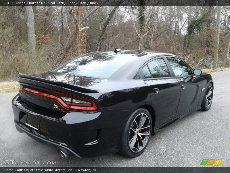 Pitch-Black / Black 2017 Dodge Charger R/T Scat Pack