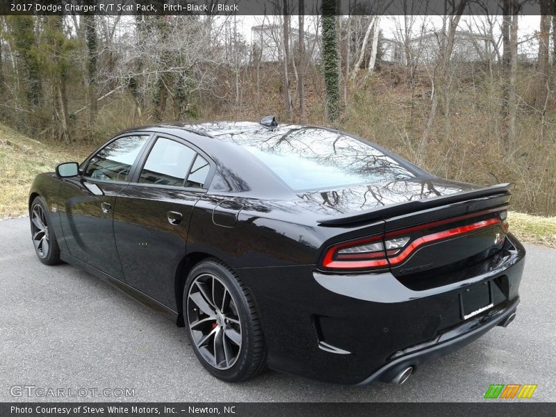 Pitch-Black / Black 2017 Dodge Charger R/T Scat Pack
