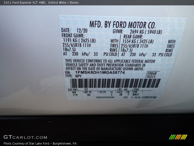 Oxford White / Ebony 2021 Ford Explorer XLT 4WD