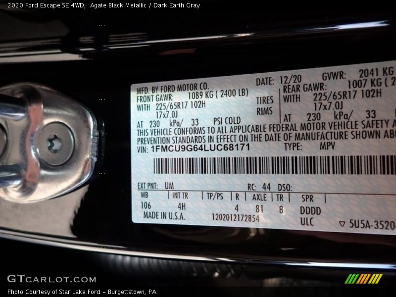 Agate Black Metallic / Dark Earth Gray 2020 Ford Escape SE 4WD