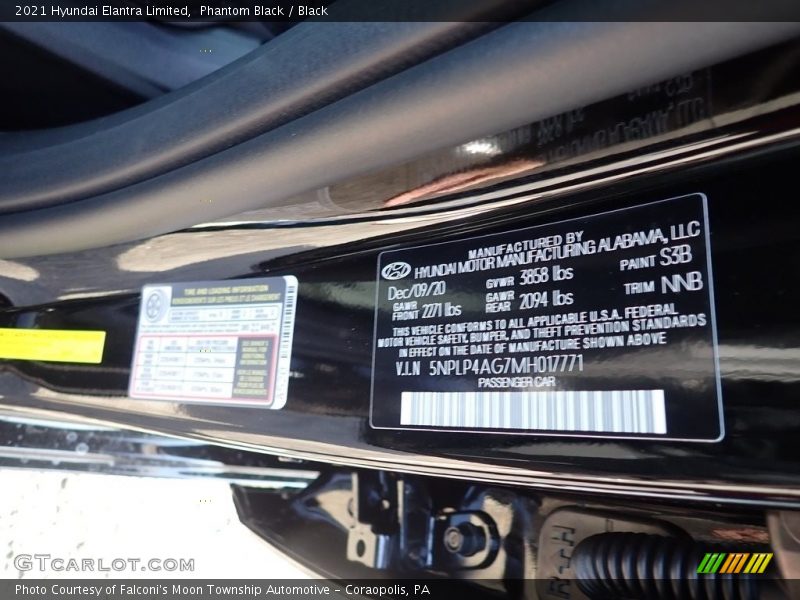 Phantom Black / Black 2021 Hyundai Elantra Limited