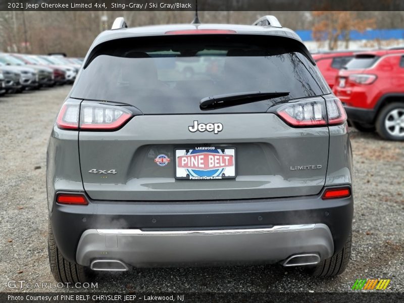 Sting-Gray / Ski Gray/Black 2021 Jeep Cherokee Limited 4x4