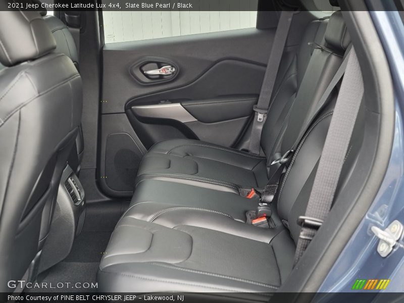 Slate Blue Pearl / Black 2021 Jeep Cherokee Latitude Lux 4x4