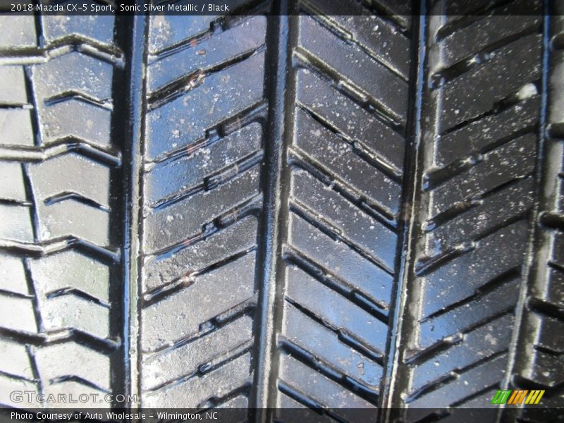 Sonic Silver Metallic / Black 2018 Mazda CX-5 Sport