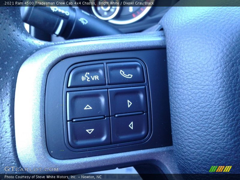  2021 4500 Tradesman Crew Cab 4x4 Chassis Steering Wheel