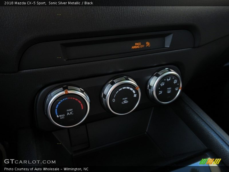 Sonic Silver Metallic / Black 2018 Mazda CX-5 Sport