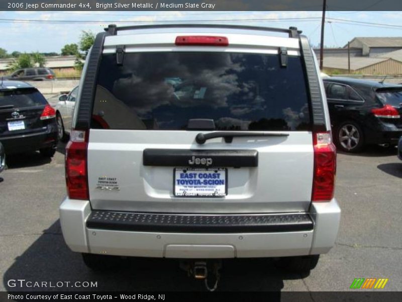 Bright Silver Metallic / Medium Slate Gray 2006 Jeep Commander 4x4
